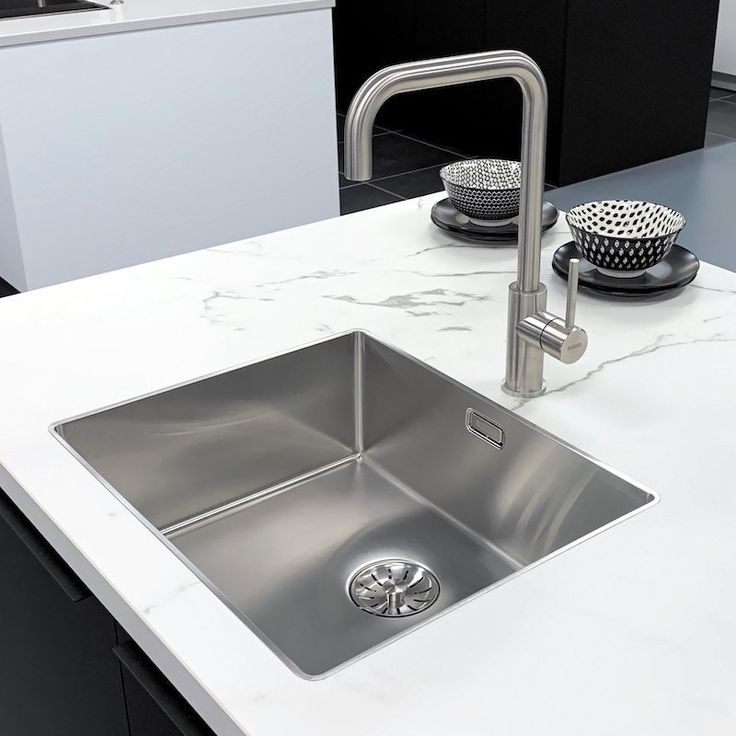 Aanrecht 304 Roestvrij Staal Ronde Enkele Kom Bar Sink Voor Plantaardig Fruit Wassen Afwassen 42cm Geborsteld Aanrecht 304 Roestvrij Staal Ronde Enkele Kom Bar Sink Voor Plantaardig Fruit Wassen Afwassen 42cm Geborsteld