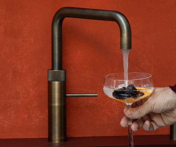 Quooker Fusion Vierkant met COMBI+ boiler & CUBE reservoir 5-in-1 kraan Messing Patina 1